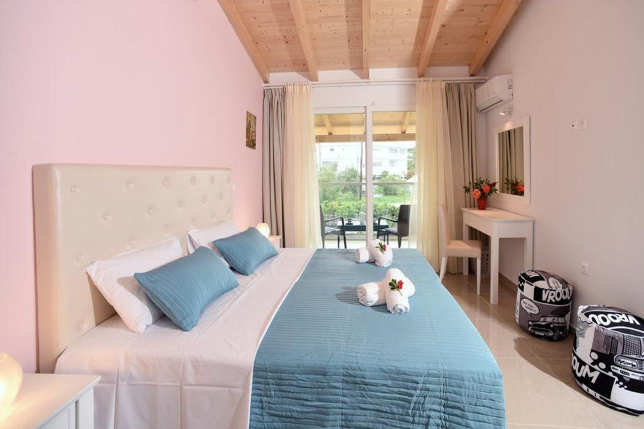 Palapart Gikas Suites And Studios Gouvia Exterior foto